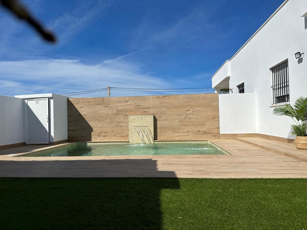 Sumatra Chalet Chiclana de la Frontera Exteriér fotografie